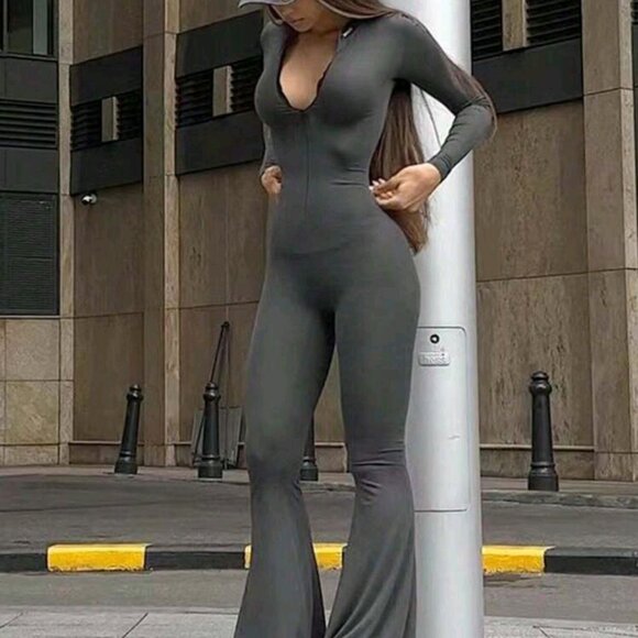 BN  Women's One-Piece "Jumpsuit" ✨️ - Picture 1 of 4